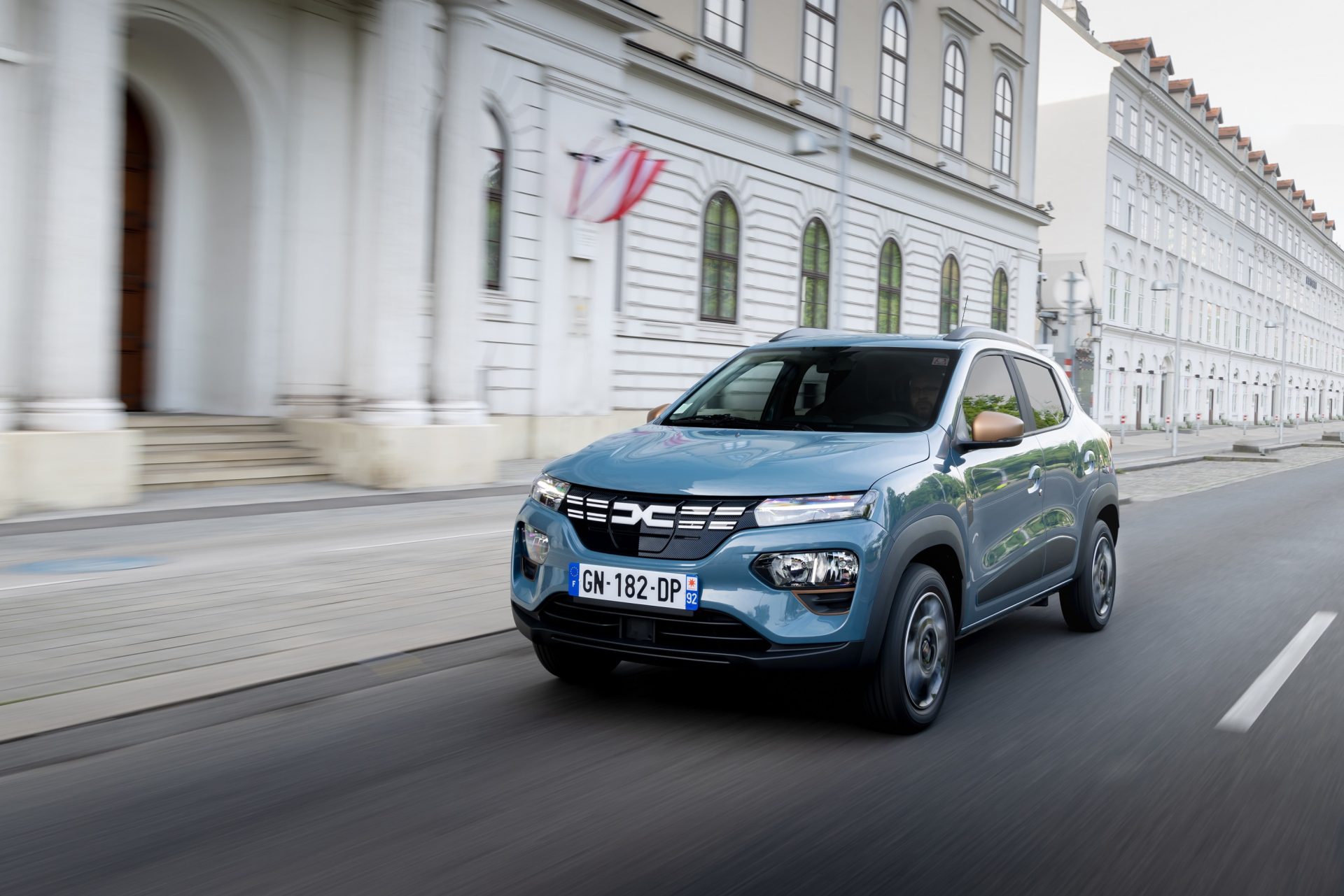 Dacia Spring Türkiye'de satışa sunuldu. İşte fiyatı!