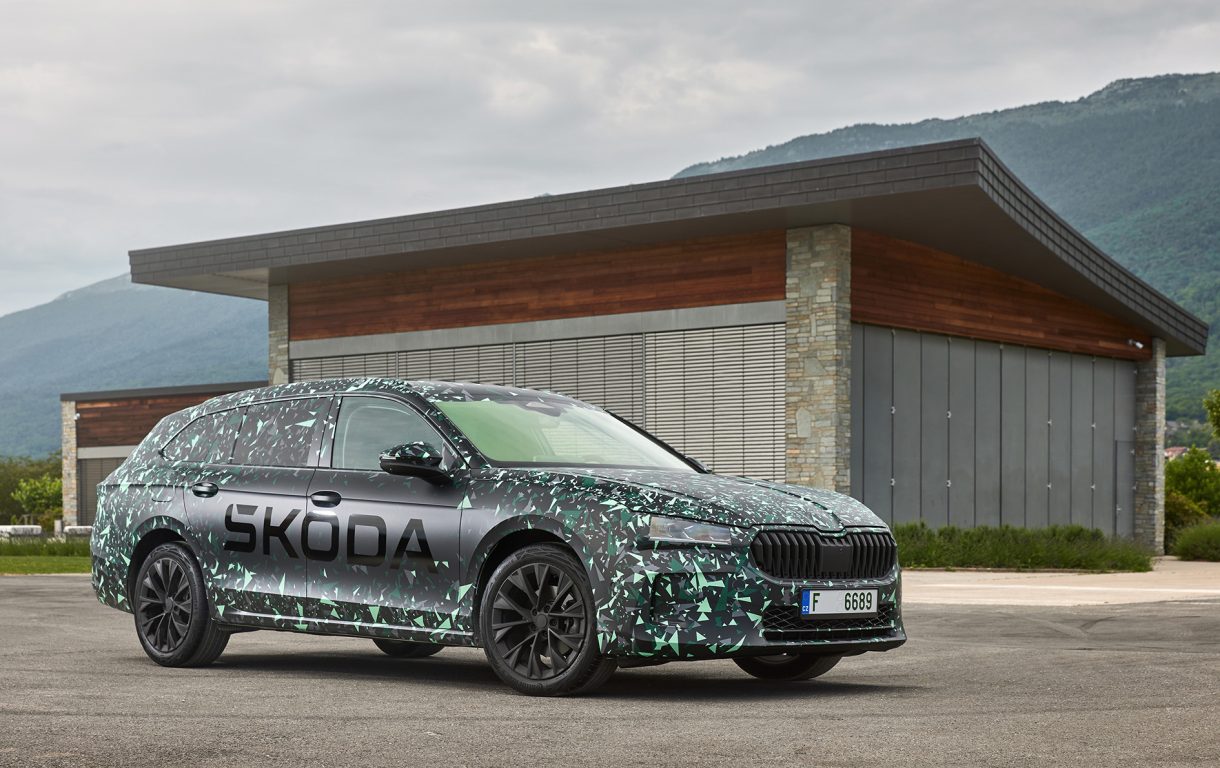 Yeni Skoda Superb ile ilgili detaylar yayınlandı