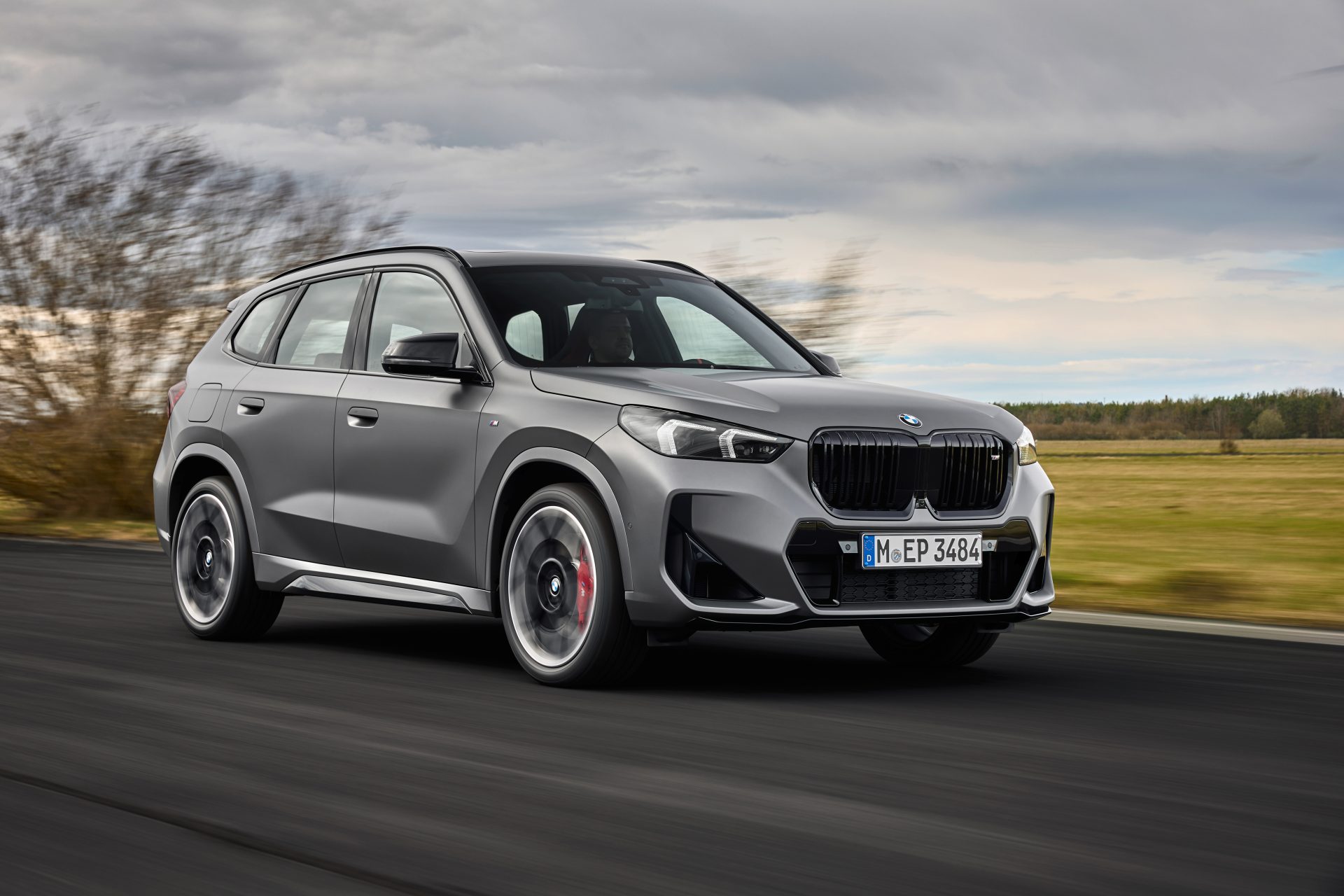 BMW X1 M35i, 300 HP güç üretiyor