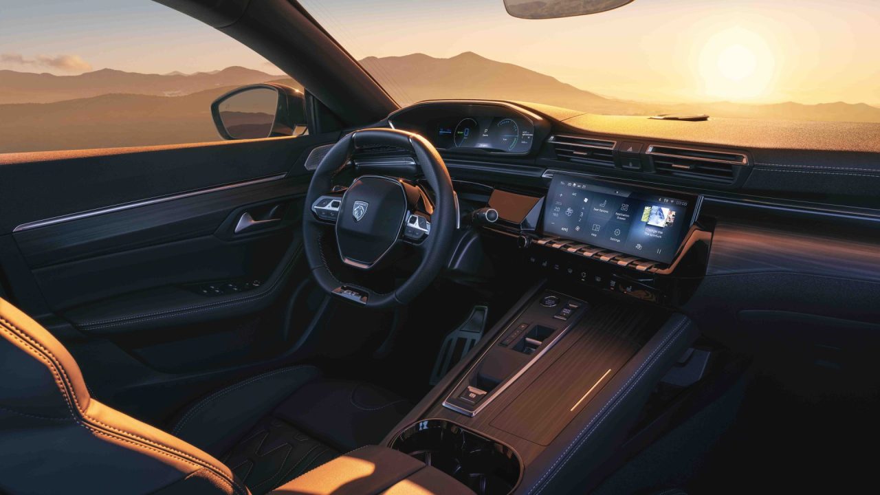 Yenilenen Peugeot 508 satışa sunuldu