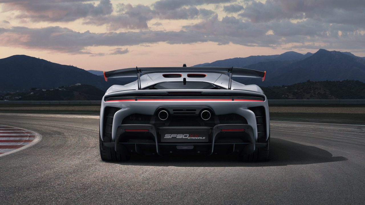 Sınırlı sayıda üretilecek olan Ferrari SF90 XX Stradale