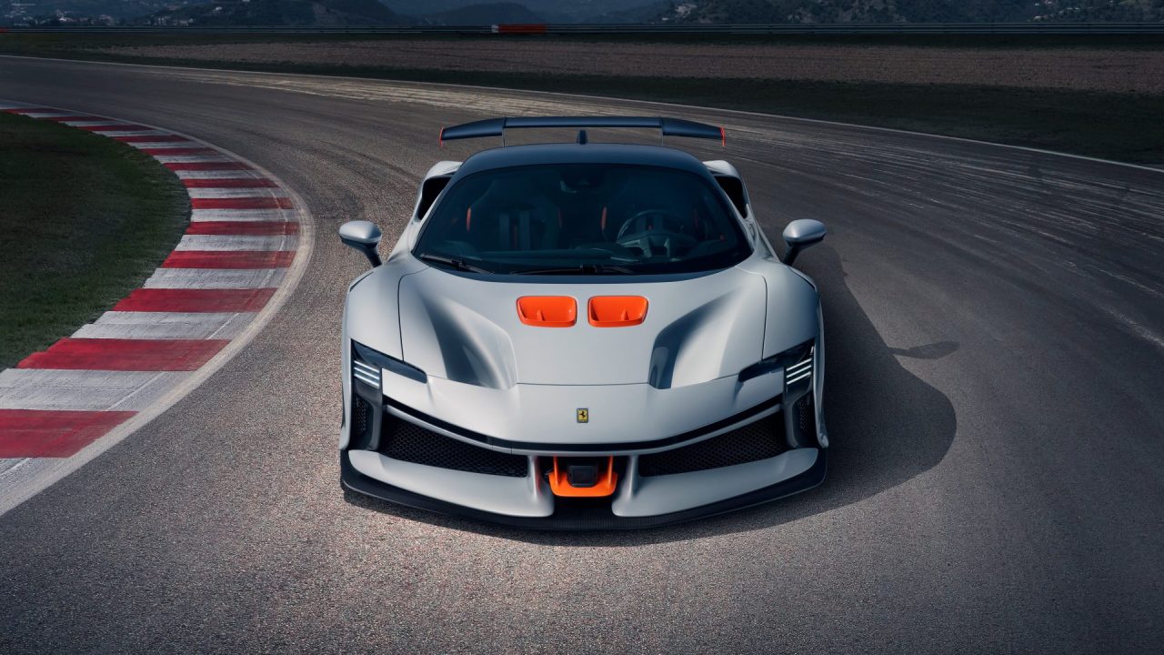 Sınırlı sayıda üretilecek olan Ferrari SF90 XX Stradale