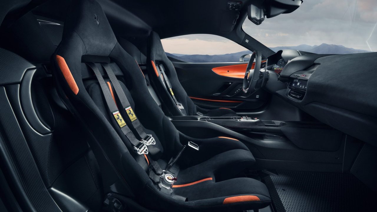 Sınırlı sayıda üretilecek olan Ferrari SF90 XX Stradale