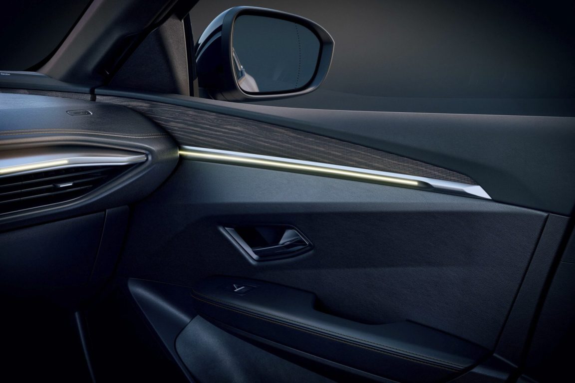 Renault yeni Megane ETech %100 Elektrikli, Van’da farklı bir lansmanla tanıtıldı