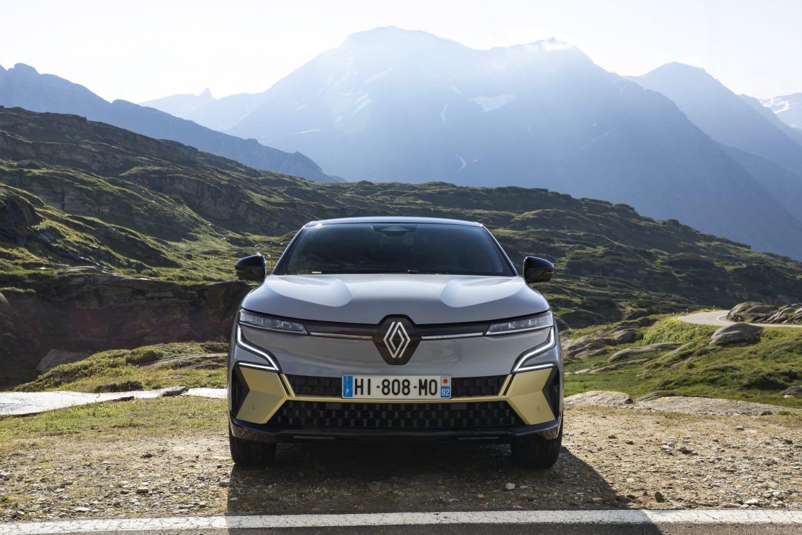 Renault yeni Megane ETech %100 Elektrikli, Van’da farklı bir lansmanla tanıtıldı