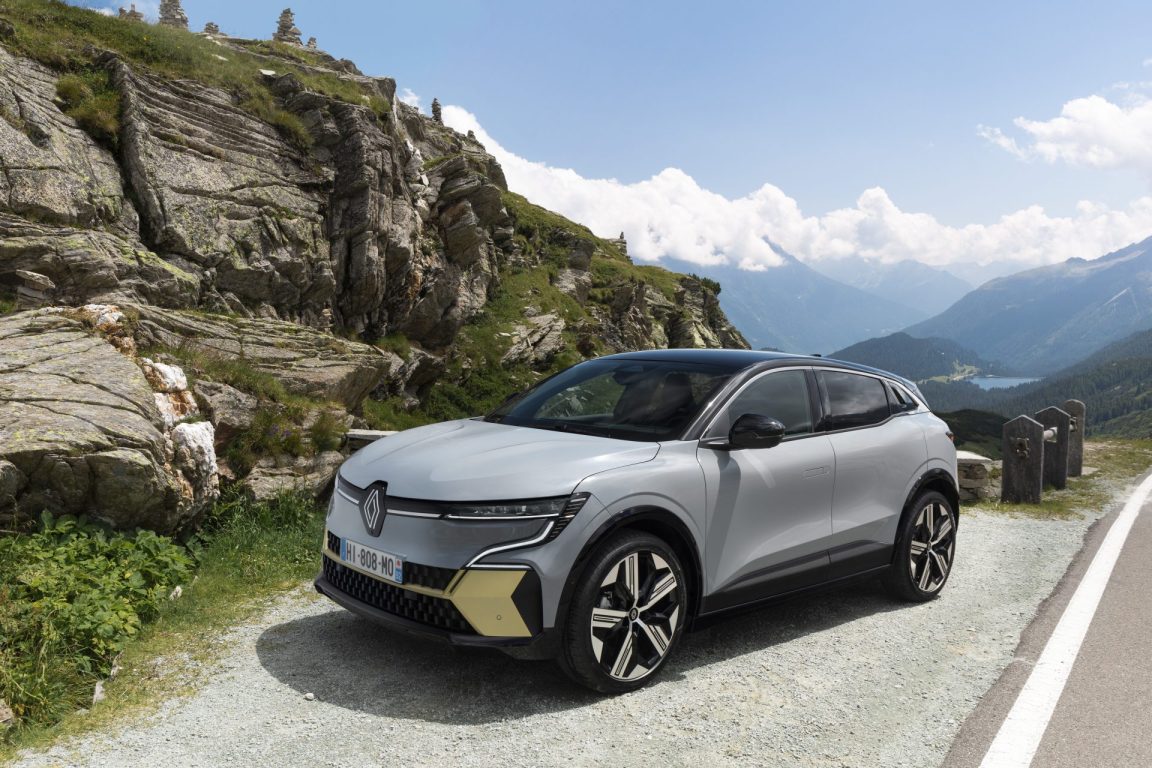 Renault yeni Megane ETech %100 Elektrikli, Van’da farklı bir lansmanla tanıtıldı