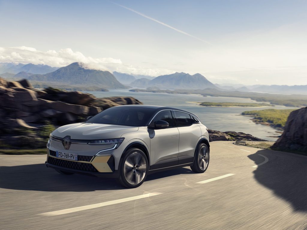 Renault yeni Megane ETech %100 Elektrikli, Van’da farklı bir lansmanla tanıtıldı