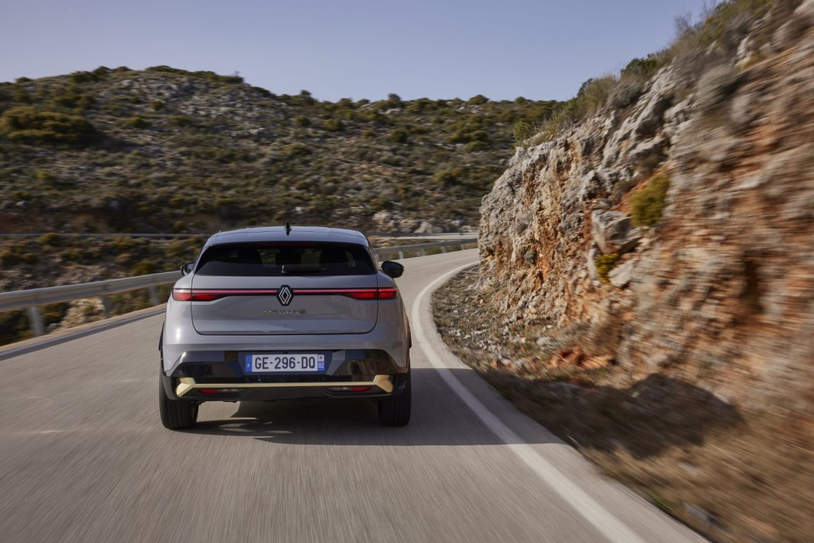 Renault yeni Megane ETech %100 Elektrikli, Van’da farklı bir lansmanla tanıtıldı