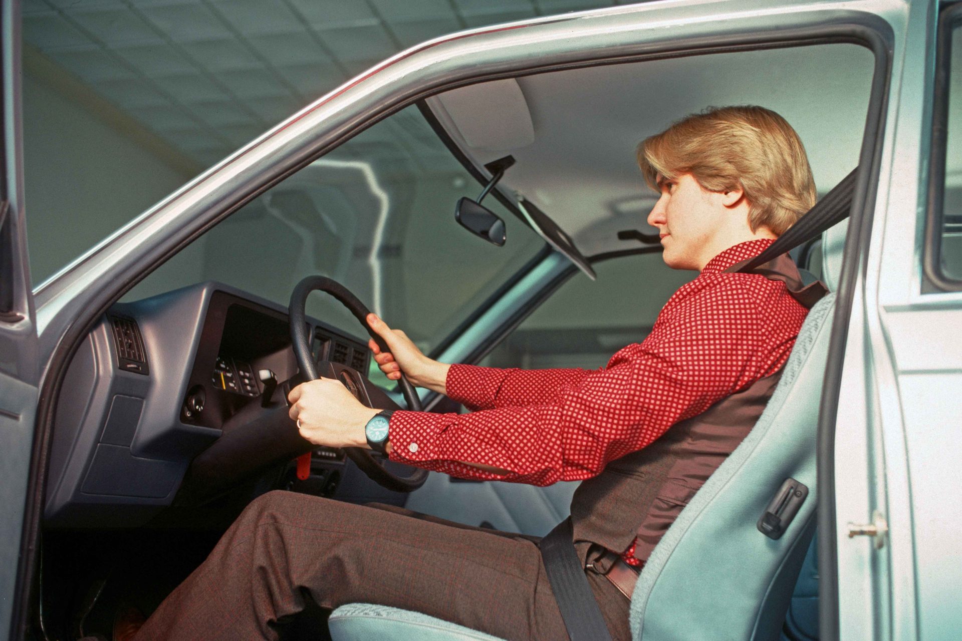 Opel'de emniyet kemeri 50 yılı geride bıraktı