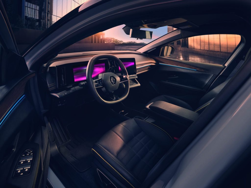 Renault yeni Megane ETech %100 Elektrikli, Van’da farklı bir lansmanla tanıtıldı
