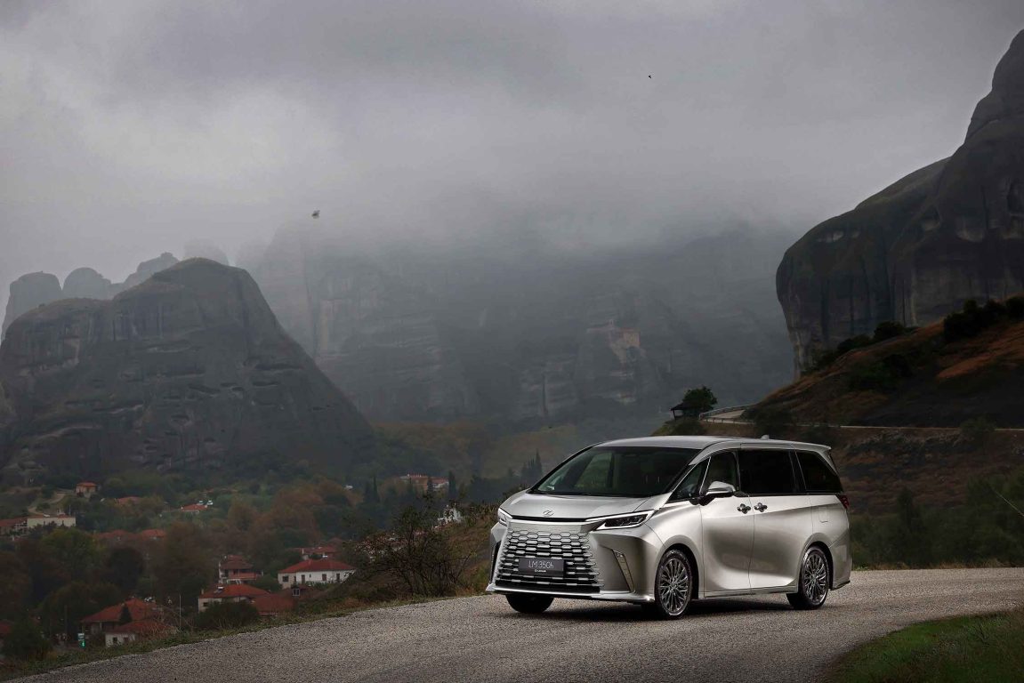 10 milyonluk Lexus LM ile VIP’de yeni bir dönem