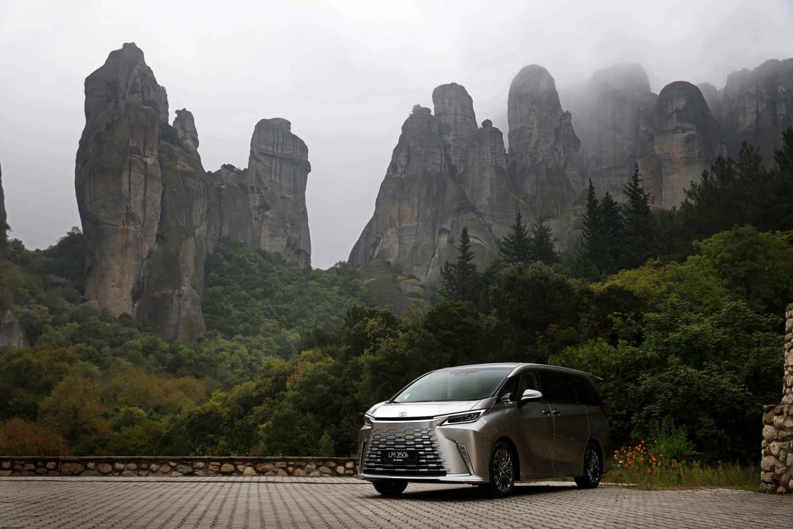 10 milyonluk Lexus LM ile VIP’de yeni bir dönem