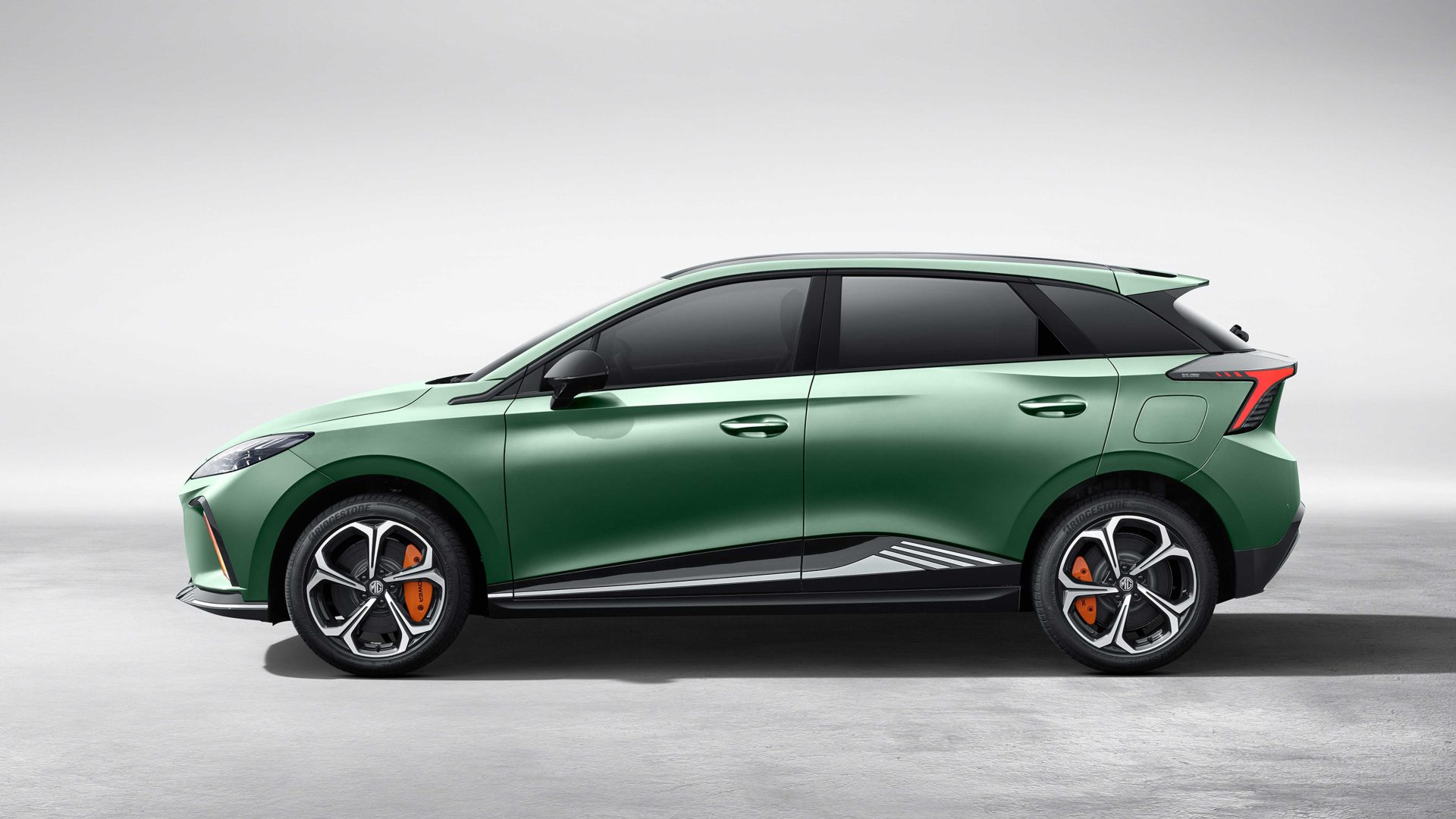 MG4 Electric XPOWER Türkiye’ye geldi