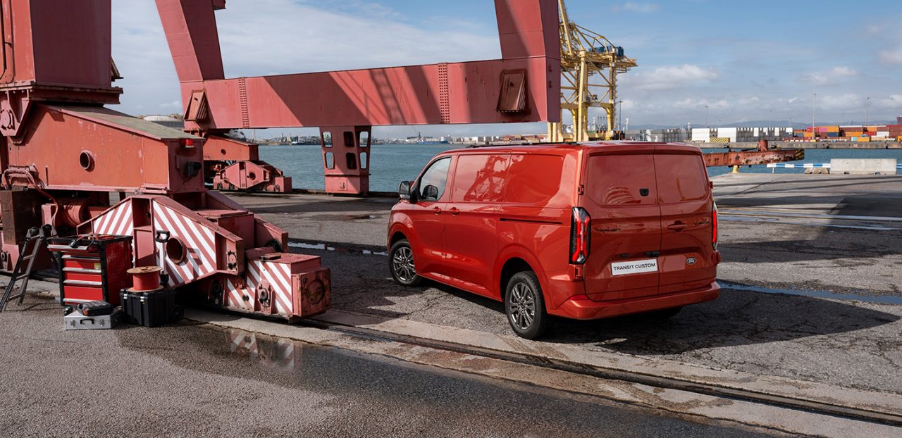 Ford Transit Custom’ın yeni nesil versiyonunu satışa sundu