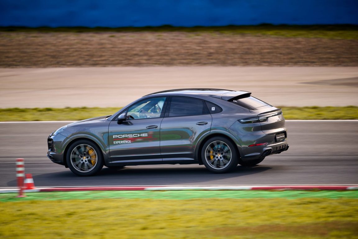 Yeni Cayenne, 911 GT3 RS ve güncel Porsche modelleri İstanbul Park’ta piste çıktı