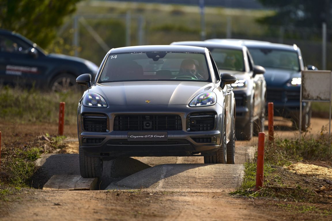 Yeni Cayenne, 911 GT3 RS ve güncel Porsche modelleri İstanbul Park’ta piste çıktı
