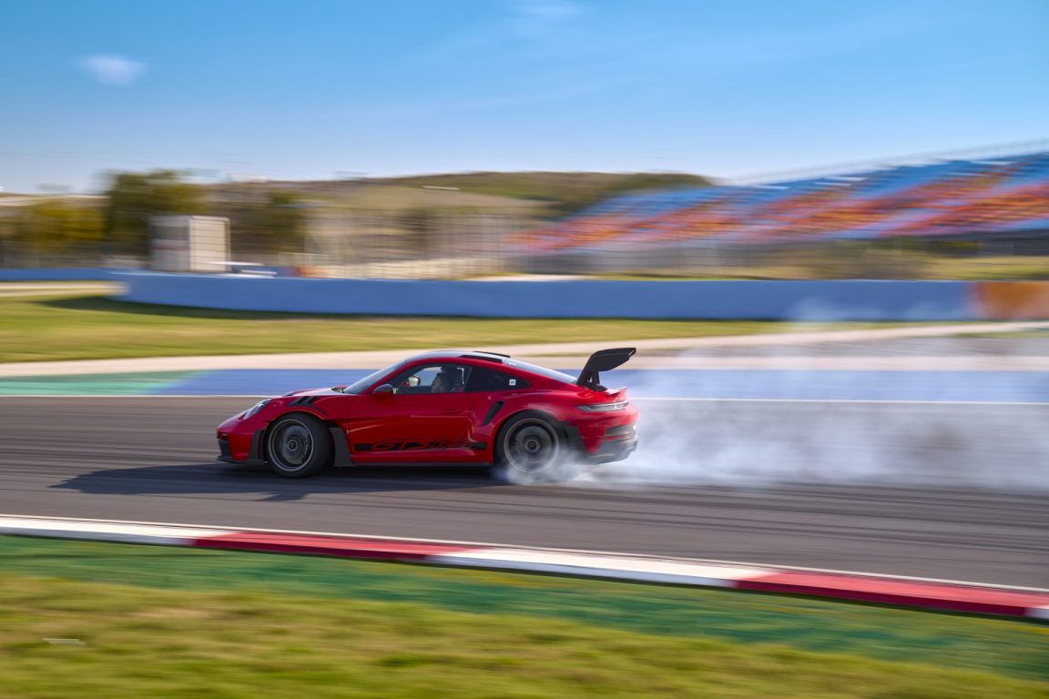Yeni Cayenne, 911 GT3 RS ve güncel Porsche modelleri İstanbul Park’ta piste çıktı
