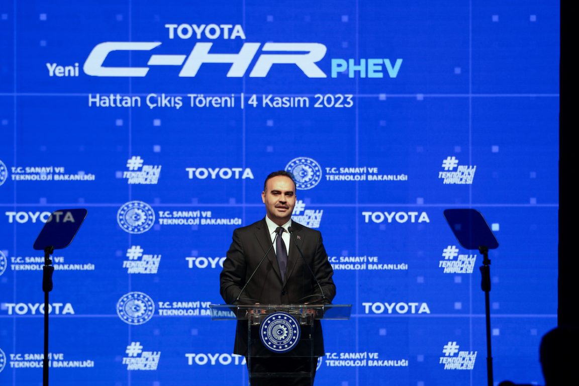 Türkiye’de üretilen Yeni Toyota C-HR hattan indi