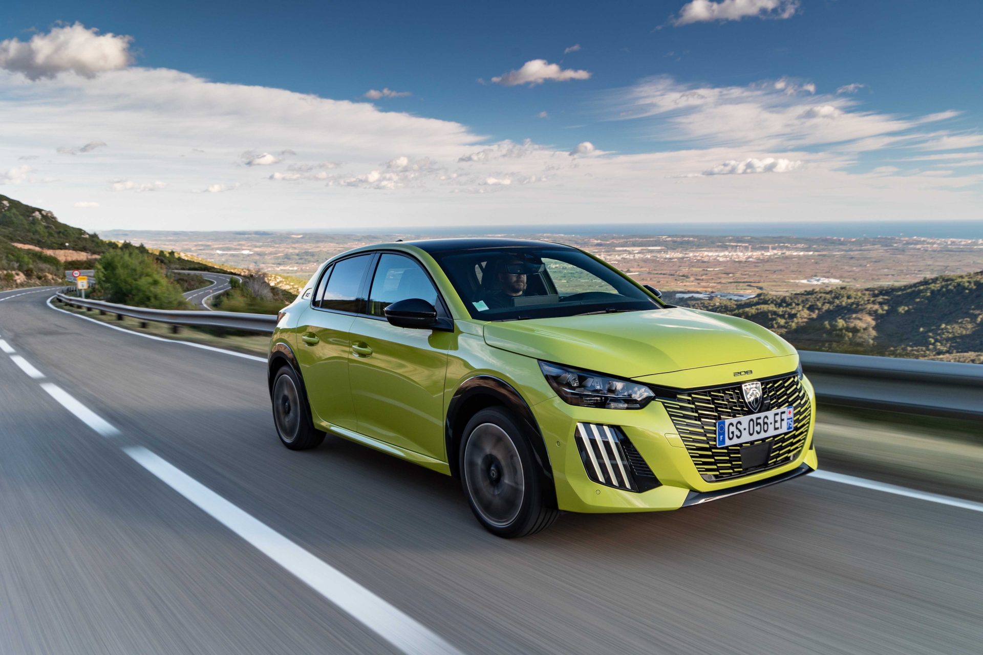 Peugeot E-208 tamamen elektrikli, 2024 başında Türkiye'de