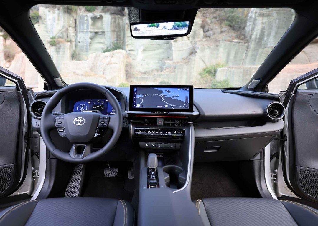 Yeni Toyota C-HR satışa sunuldu