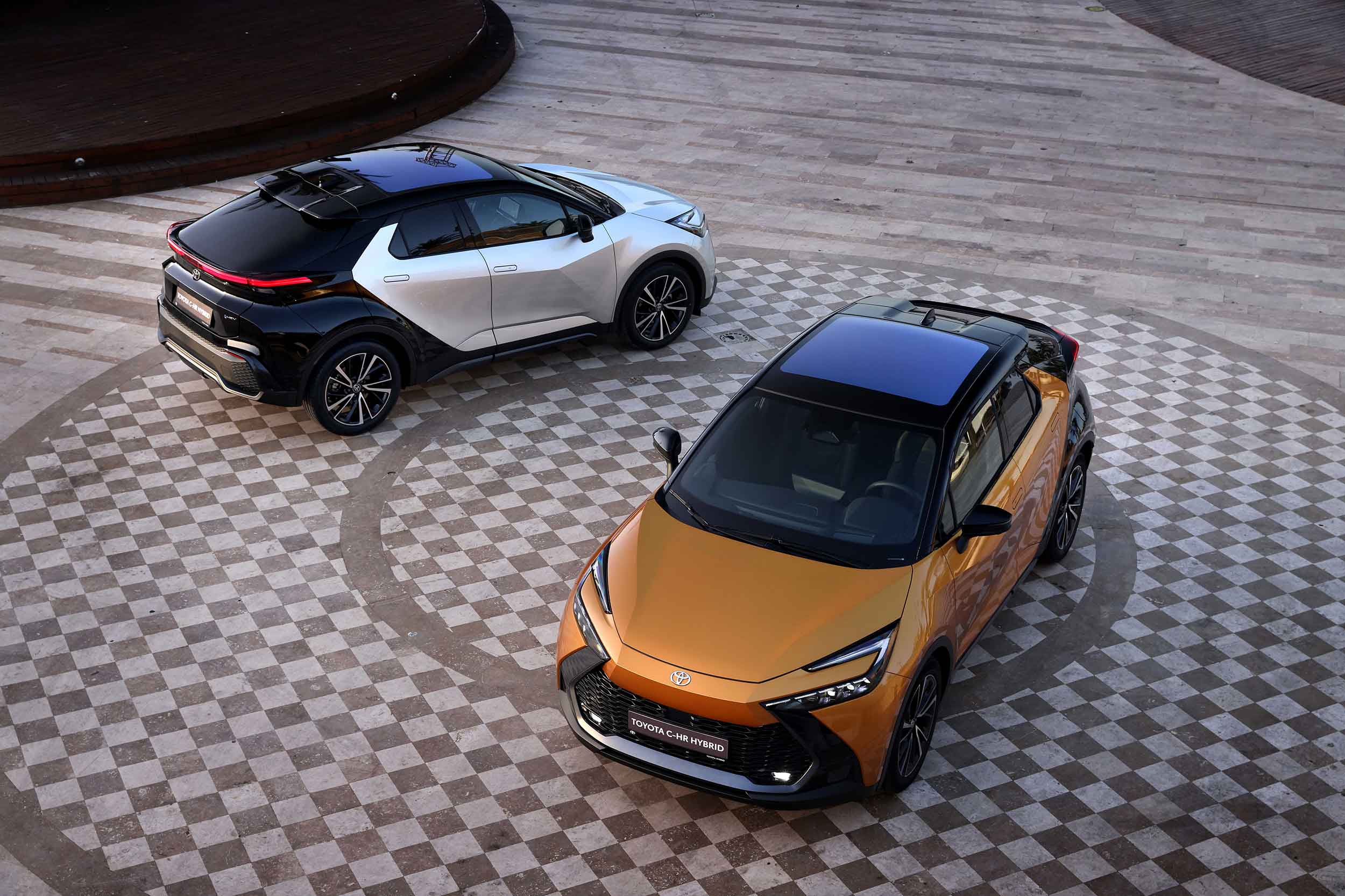 Yeni Toyota C-HR satışa sunuldu