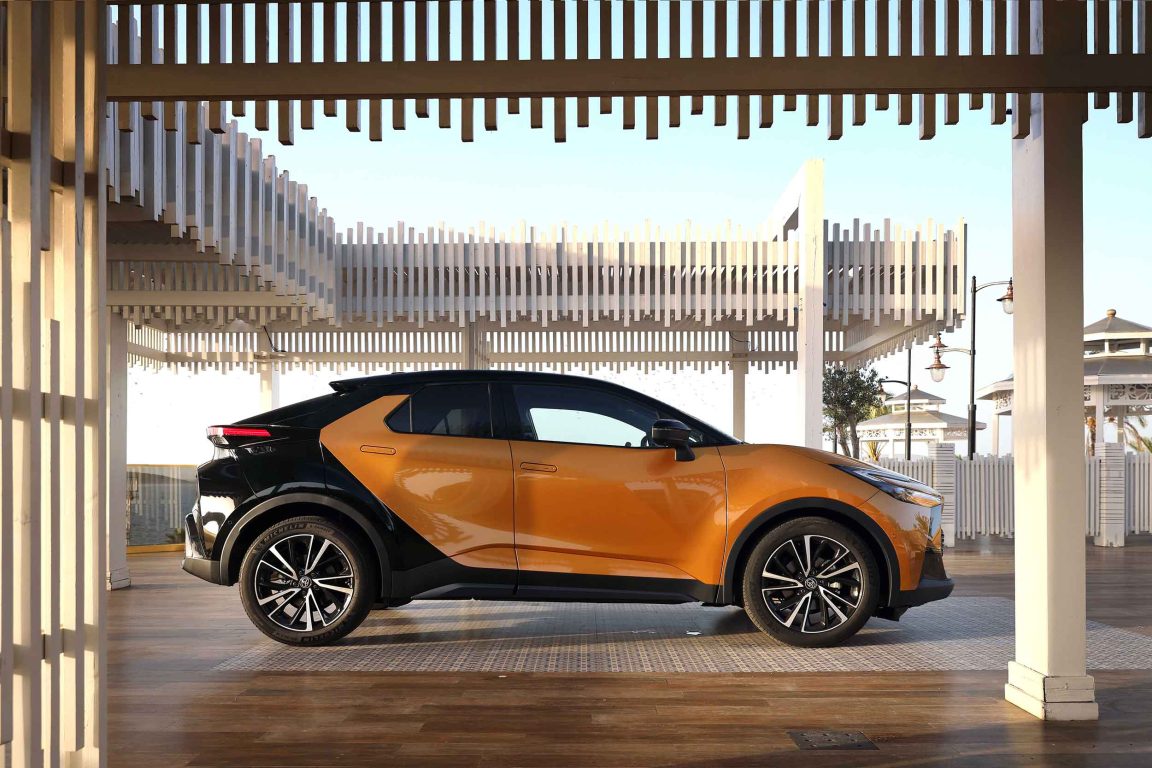 Yeni Toyota C-HR satışa sunuldu
