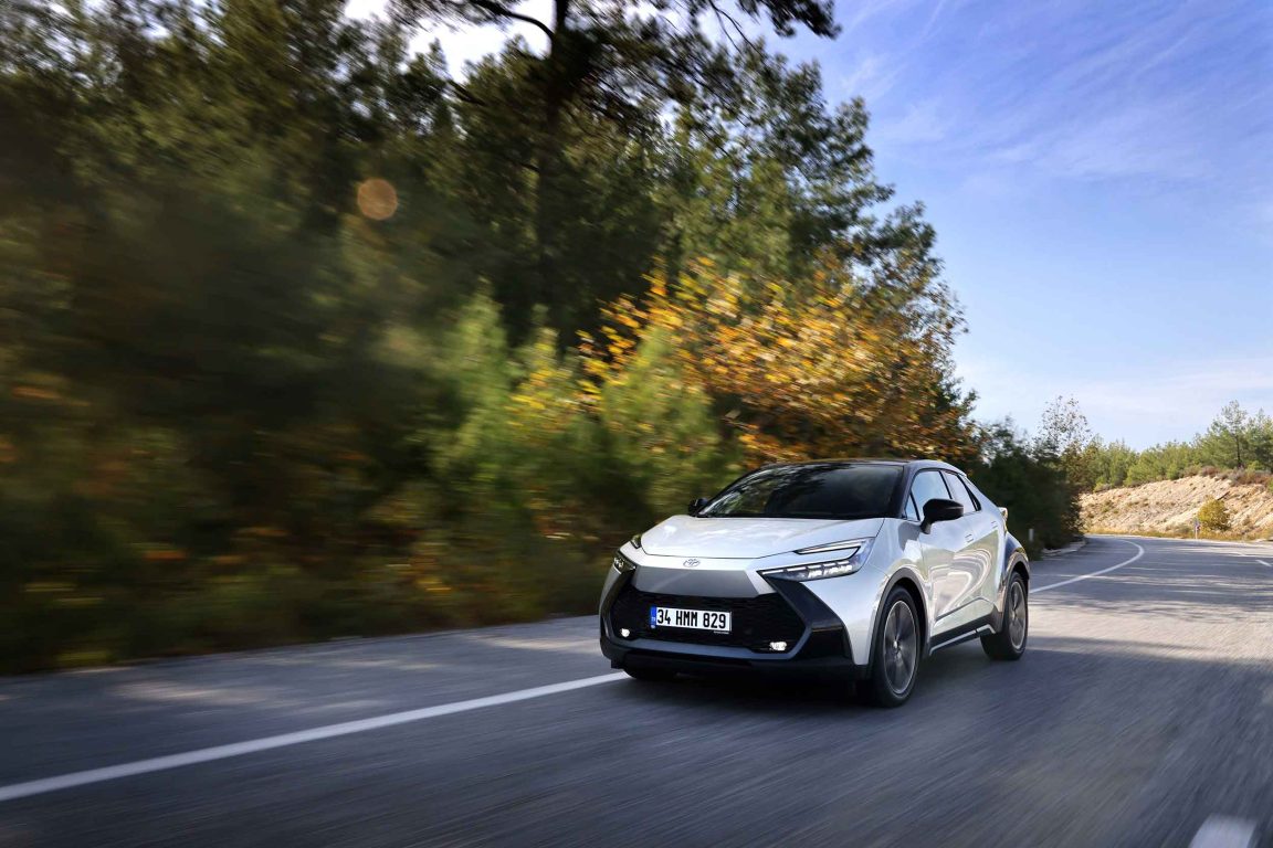 Yeni Toyota C-HR satışa sunuldu