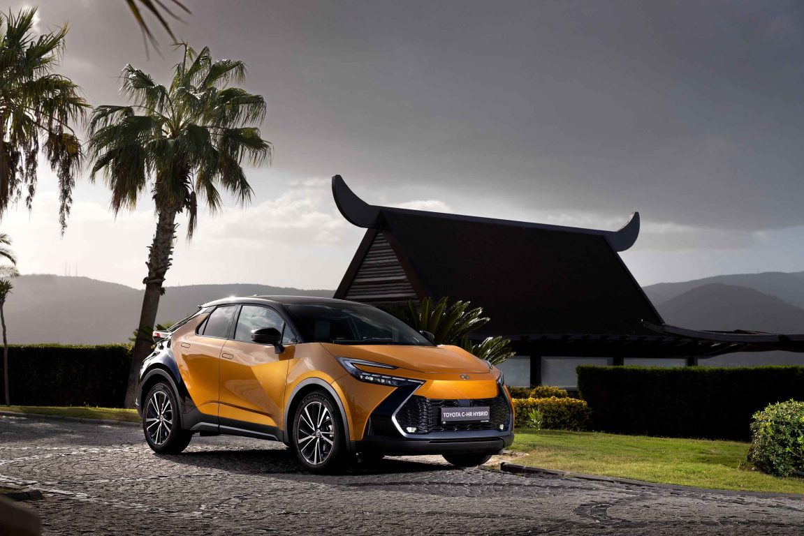 Yeni Toyota C-HR satışa sunuldu