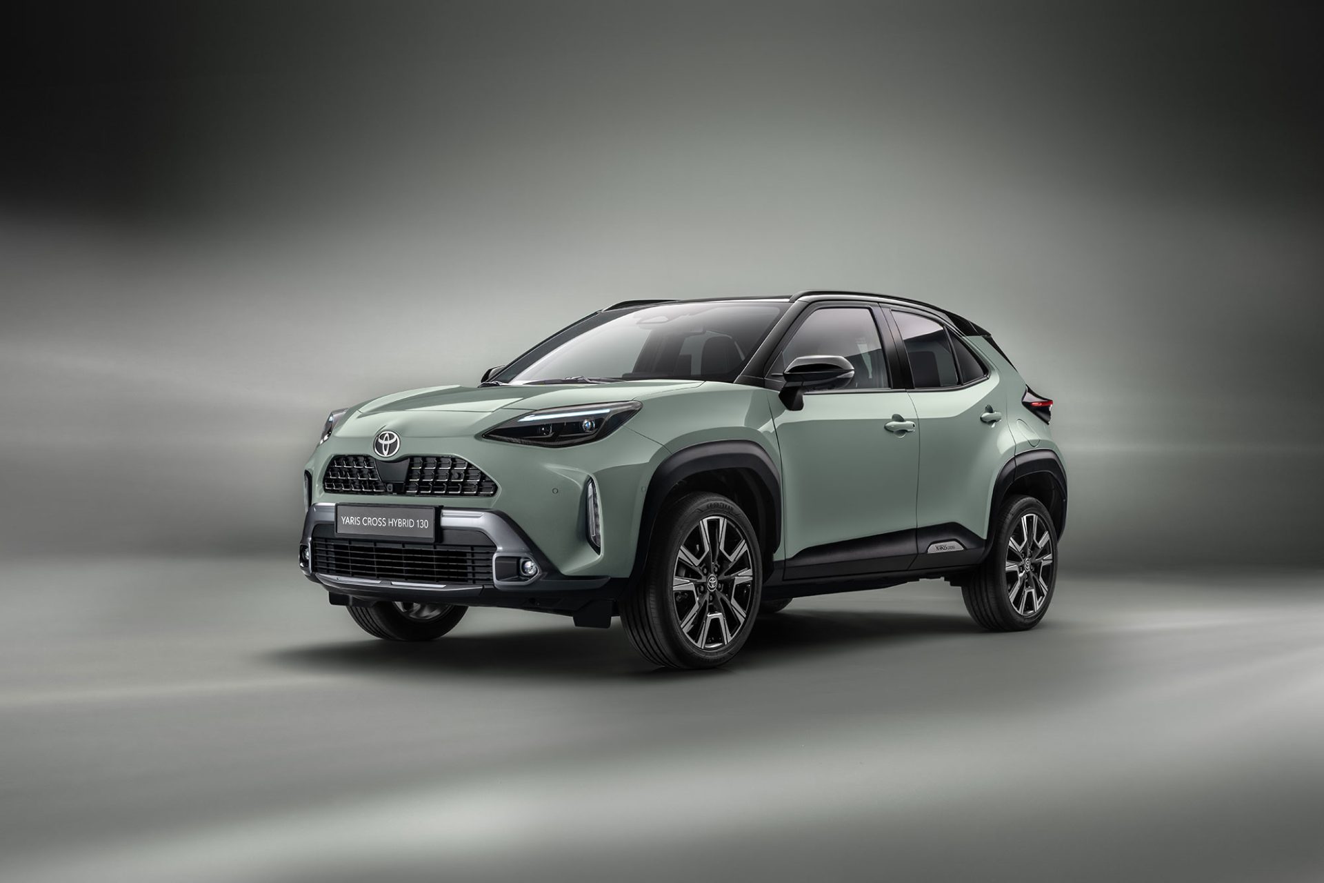 Toyota Yaris Cross yenilendi ve 130 HP hibrit motora kavuştu