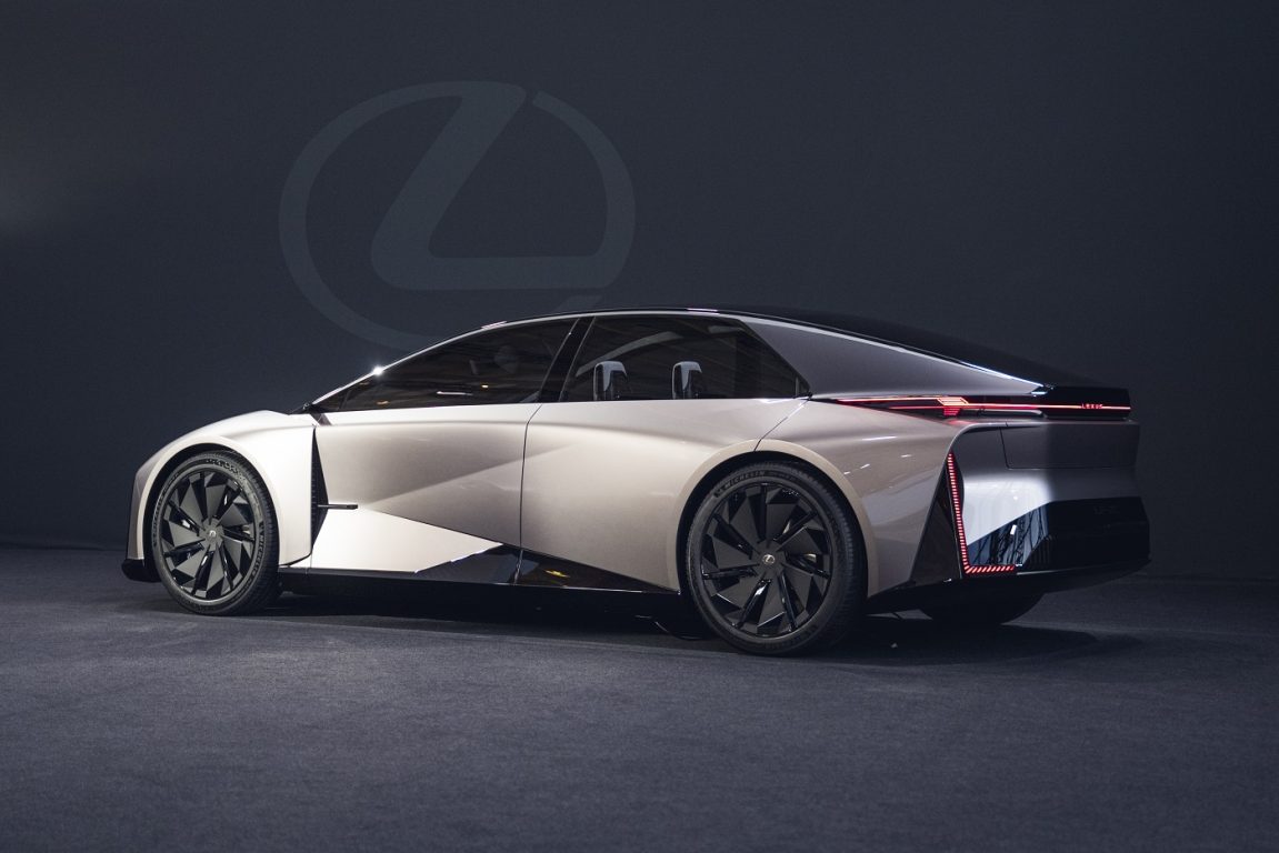 Lexus, Kenshiki Forumu’nda geleceğin stratejisini tanıttı
