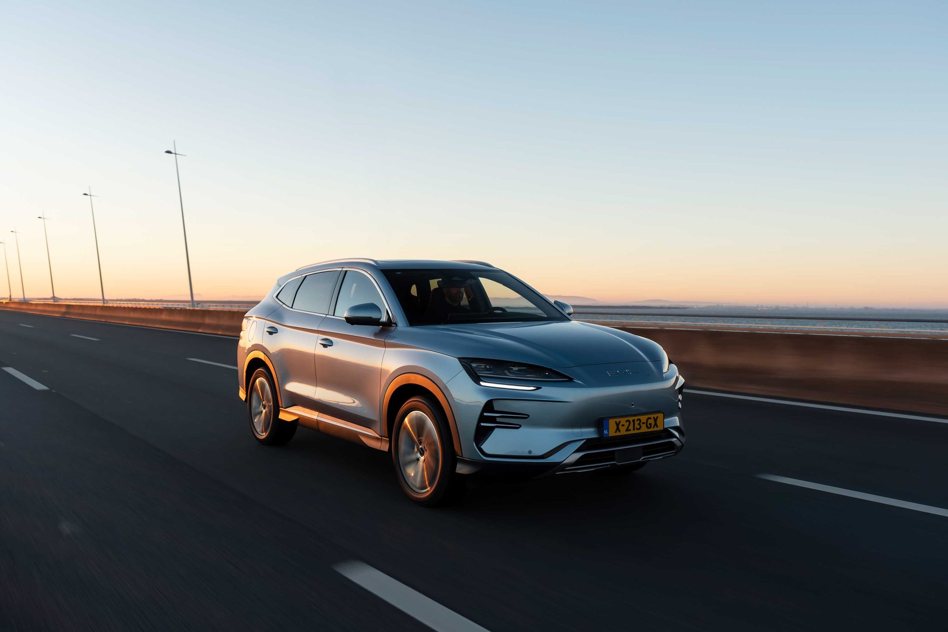 BYD 1080 km menzil sunan yeni SUV’u SEAL U modelini tanıttı