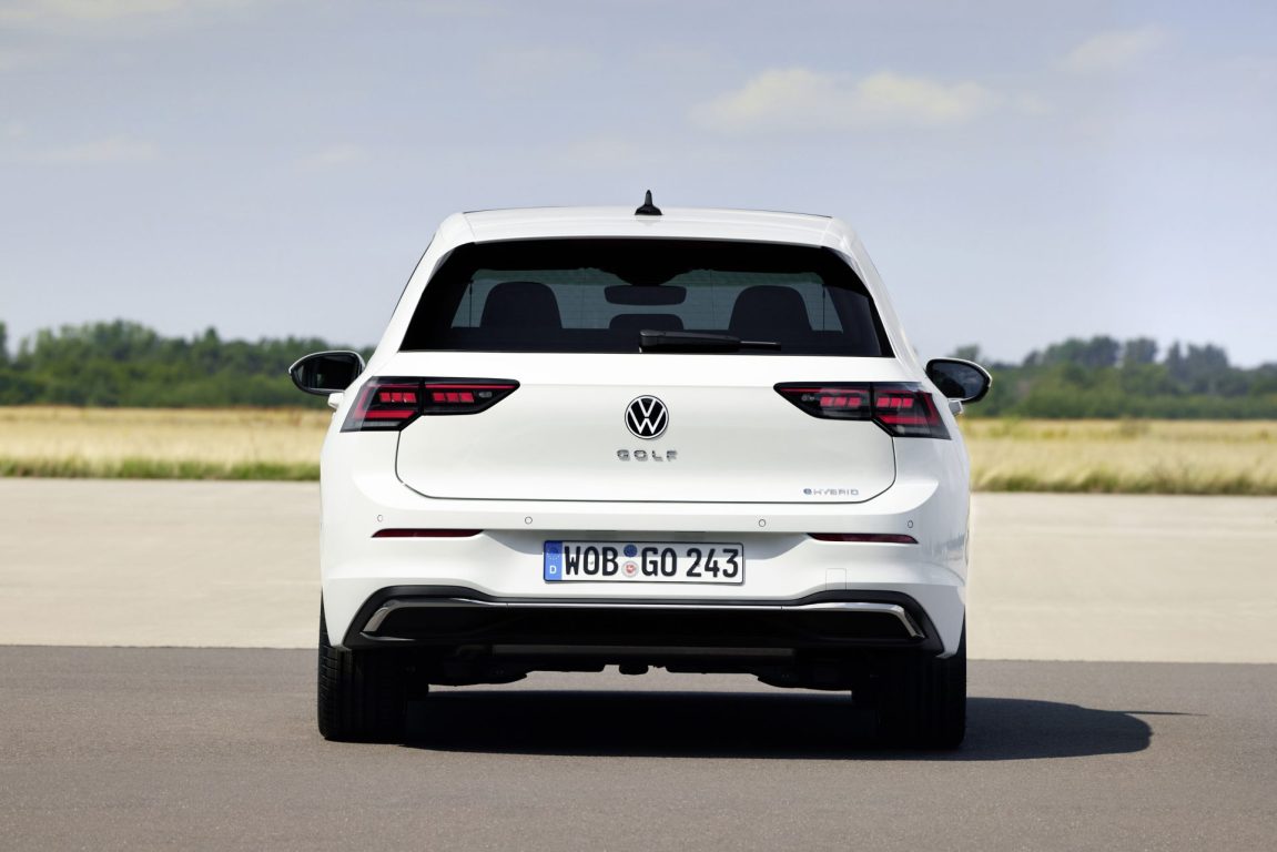 Volkswagen Golf yenilendi ve elektriklendi