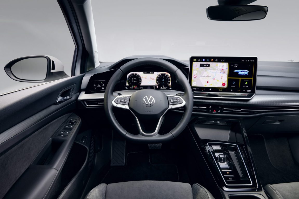 Volkswagen Golf yenilendi ve elektriklendi