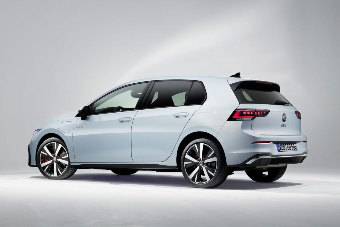 Volkswagen Golf yenilendi ve elektriklendi