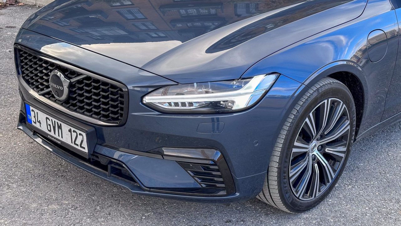 Volvo S90 Recharge T8 AWD test sürüşü