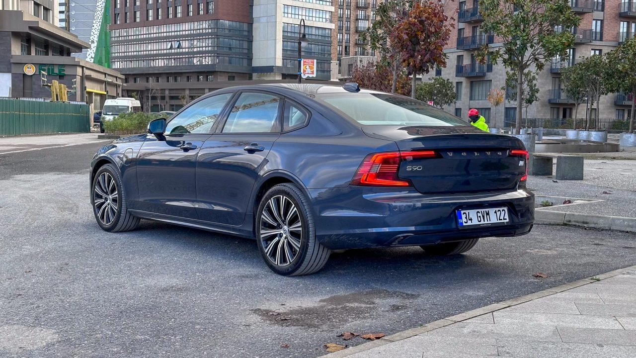Volvo S90 Recharge T8 AWD test sürüşü