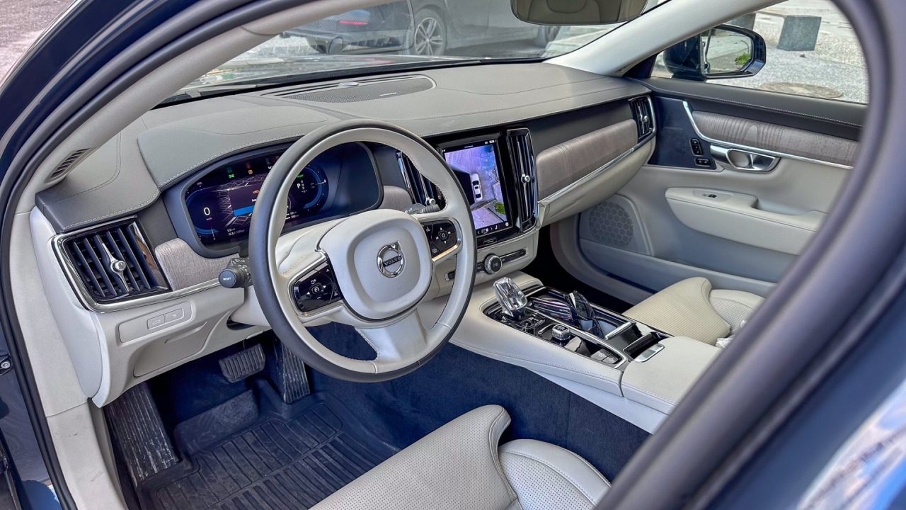 Volvo S90 Recharge T8 AWD test sürüşü