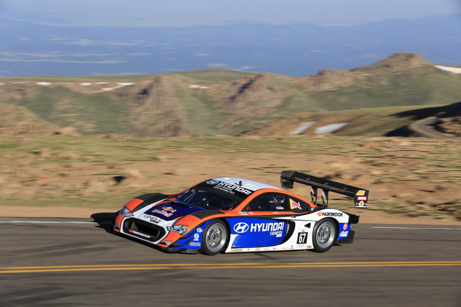 Hyundai, bu yıl Haziran ayında 102’ncisi düzenlenecek olan Pikes Peak tırmanma yarışına katılıyor