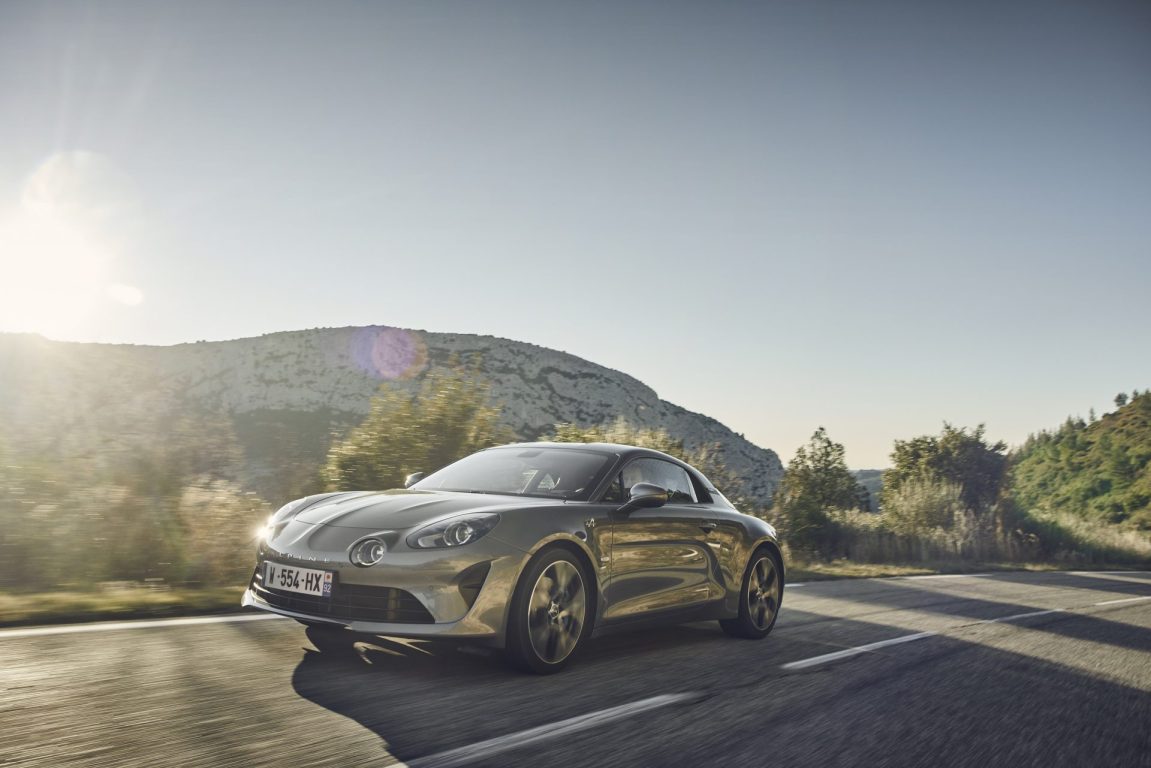Alpine A110 Türkiye’de satışa sunuldu