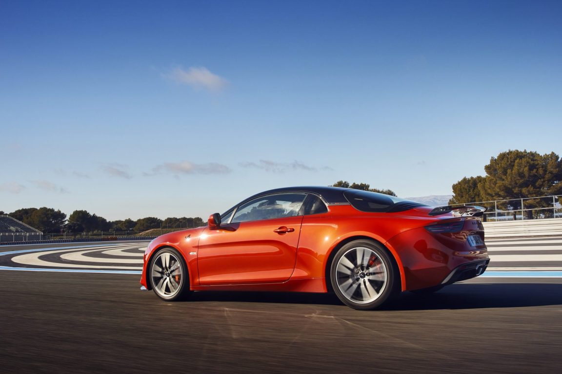 Alpine A110 Türkiye’de satışa sunuldu