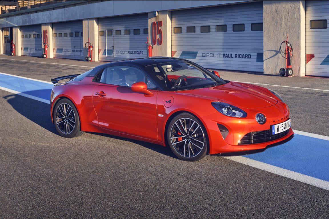 Alpine A110 Türkiye’de satışa sunuldu