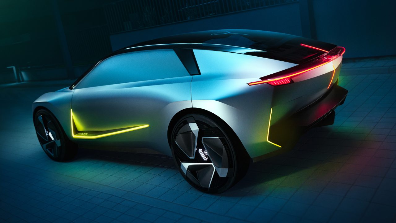 Opel Experimental “Işıkla Boyama” ile geleceği aydınlatıyor