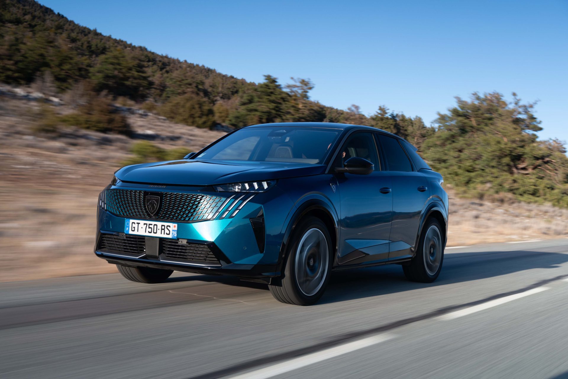 Yeni Peugeot E-3008 ne zaman Türkiye'ye geliyor?