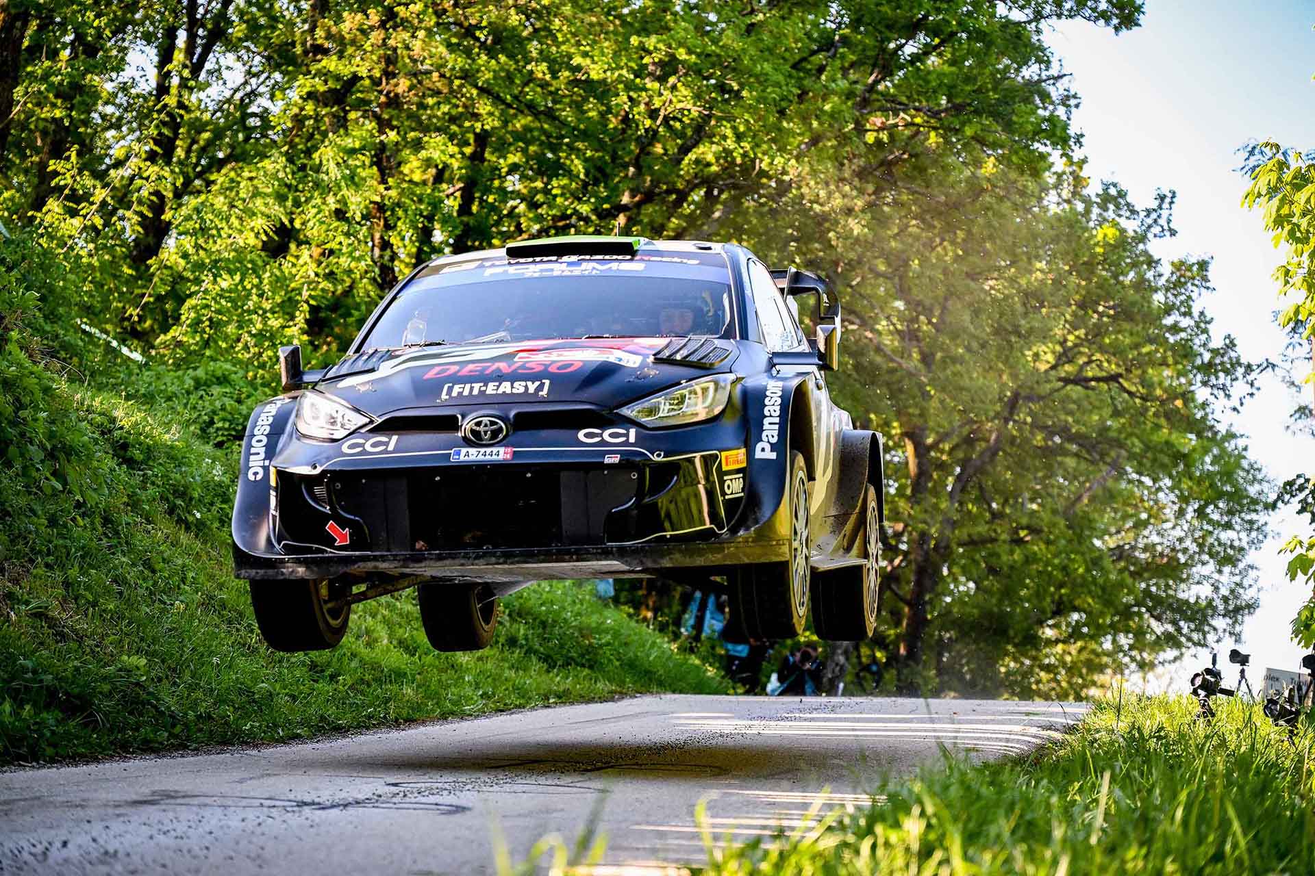 Toyota Hırvatistan Rallisi’ni ilk iki sırada tamamladı