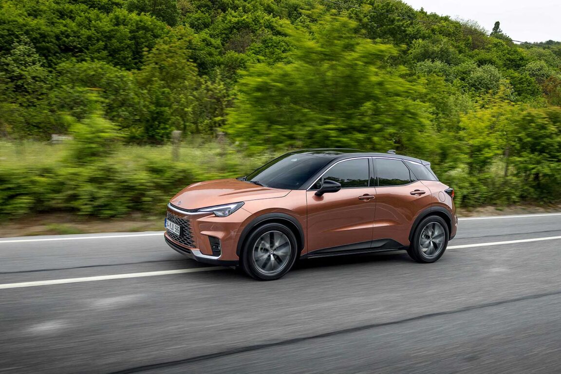 Lexus LBX Türkiye’de satışa sunuldu. İşte fiyatlar!