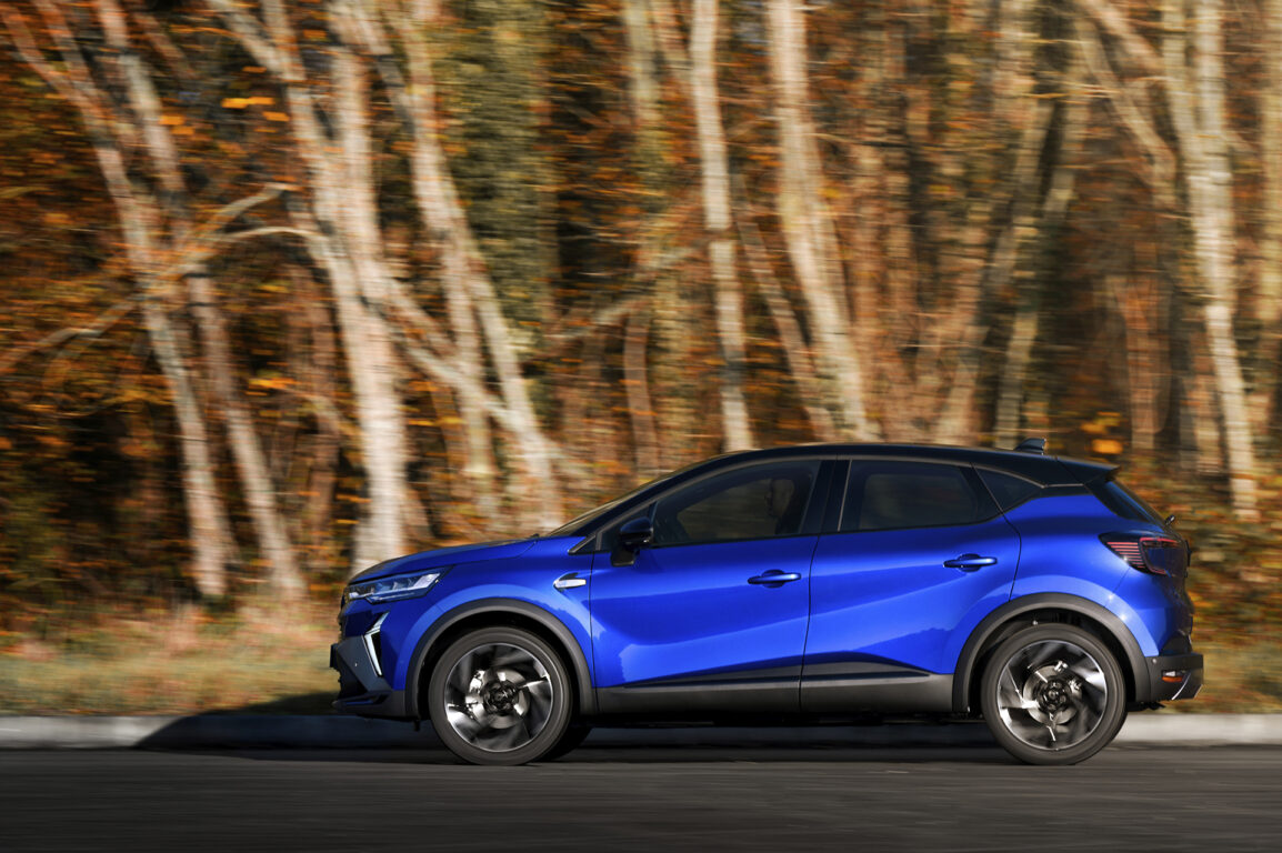 Yeni Renault Captur hibrit motor ve yepyeni teknolojilerle geliyor