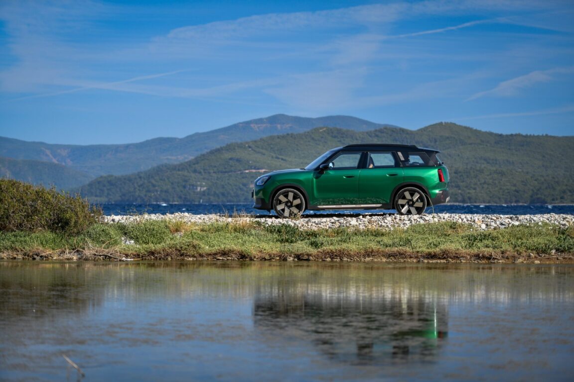 Yeni BMW X2 ve Yeni MINI Countryman satışa sunuldu