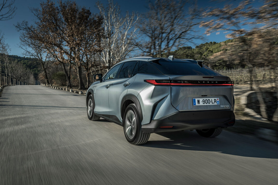 Lexus Tam Elektrikli RZ 450e’yi Türkiye’de satışa sundu