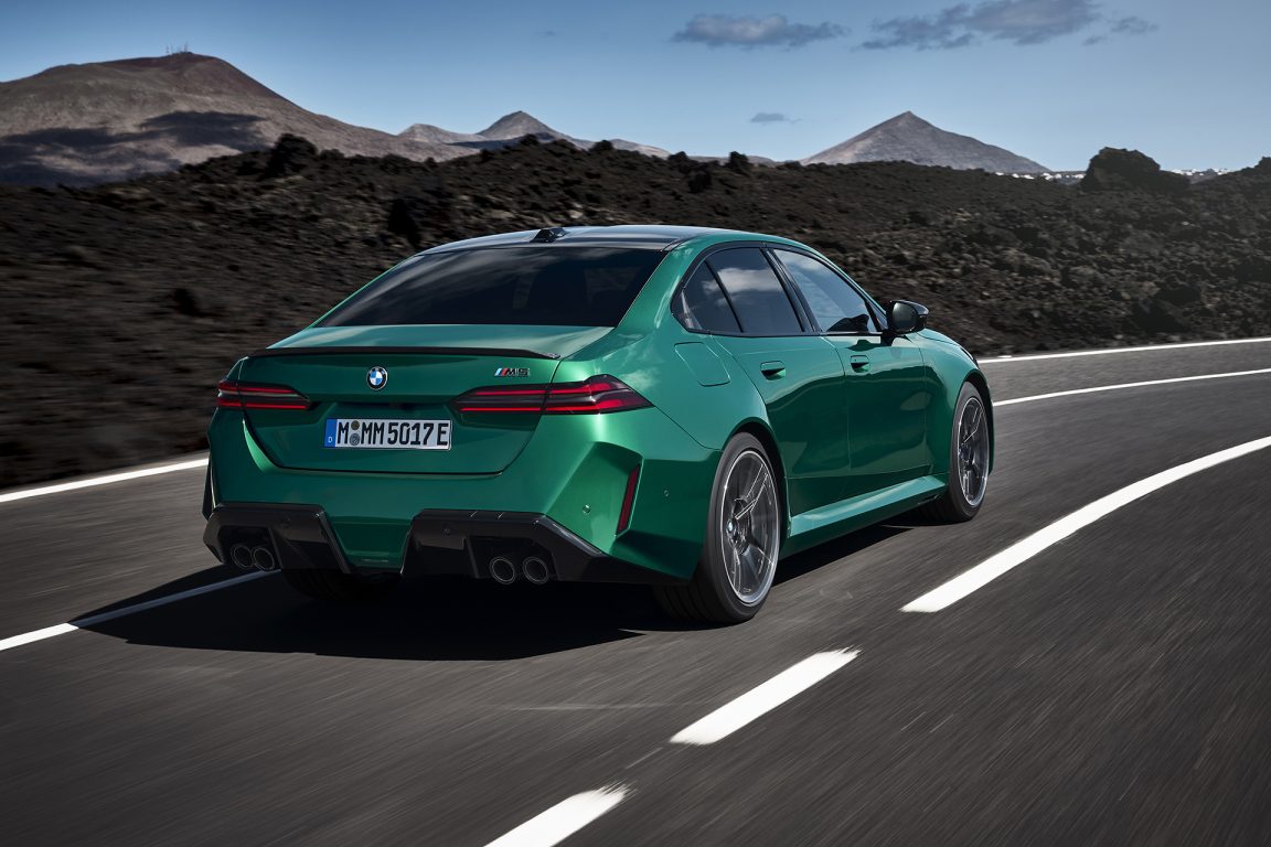 Yeni BMW M5 artık hibrit ve 727 HP!