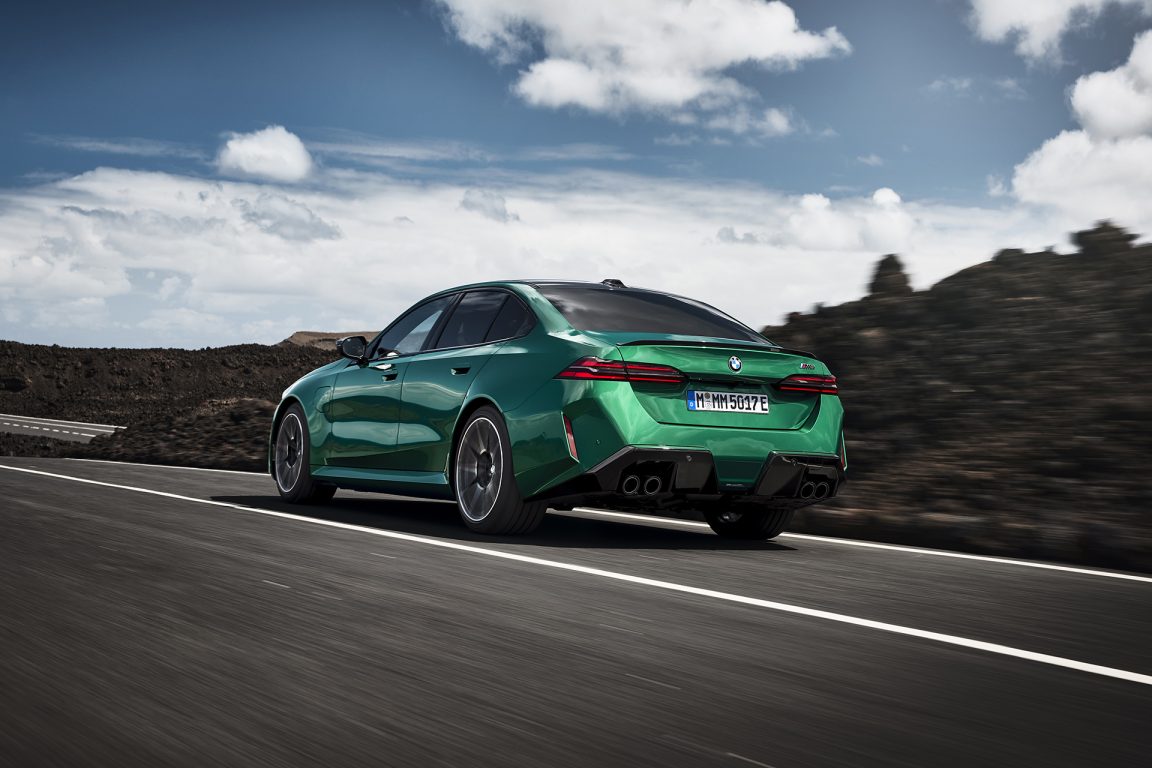 Yeni BMW M5 artık hibrit ve 727 HP!